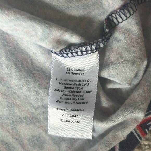 The Talbots Crewneck Tee in Scrolling Paisley - Picture 9 of 12